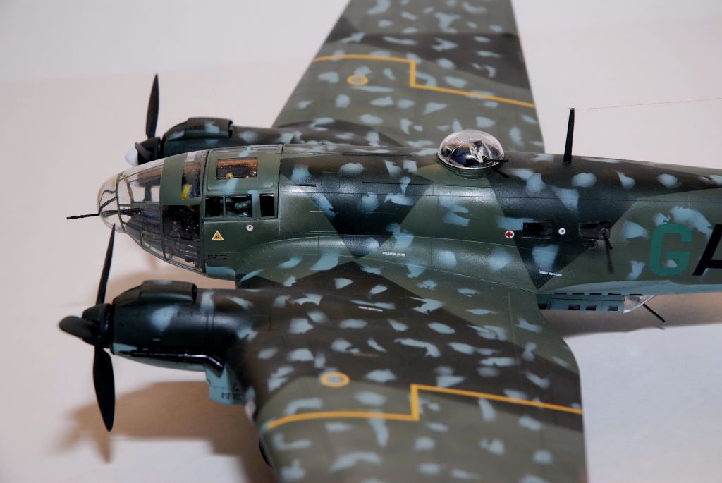 Monogram 148 He111 FineScale Modeler Essential magazine for scale